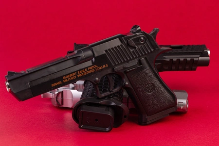 Replika sprężynowa pistoletu C20+