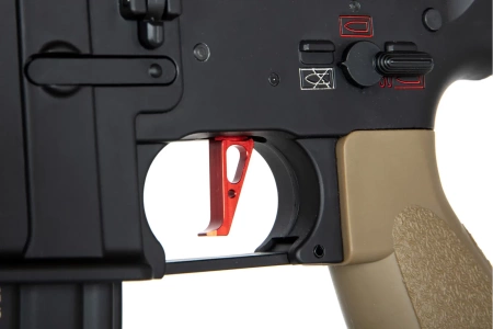 Replika karabinka SA-H08 ONE™ TITAN™ V2 Custom - Half-Tan