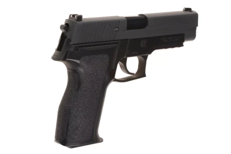 Replika pistoletu E2