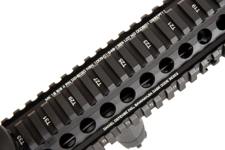 Replika karabinka Specna Arms Daniel Defense® MK18 SA-E19 EDGE™ HAL2 ™ Czarna
