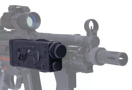 Pojemnik na akumulator AN/PEQ