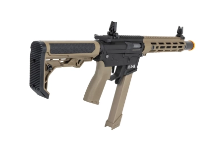 Pistolet maszynowy ASG Specna Arms SA-FX02 FLEX™ HAL ETU Half-Tan z pomarańczowym urządzeniem wylotowym