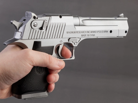 Replika sprężynowa pistoletu P3-2