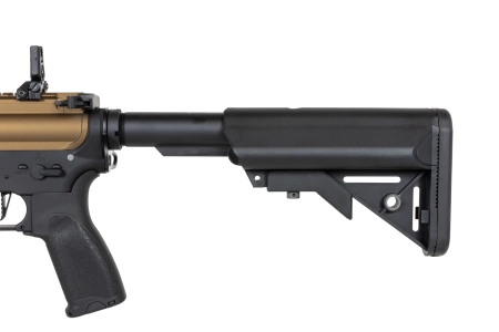 Karabinek ASG Specna Arms RRA SA-E24 HAL ETU™ Chaos Bronze z pomarańczowym urządzeniem wylotowym