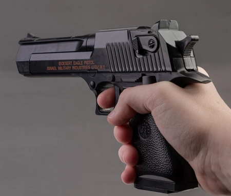 Replika sprężynowa pistoletu C20+