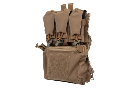 Panel szturmowy V5 PC z ładownicami pistoletowymi Wosport Coyote Brown