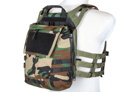 Kamizelka taktyczna Specna Arms Tactical typu Plate Carrier z panelem szturmowym Woodland