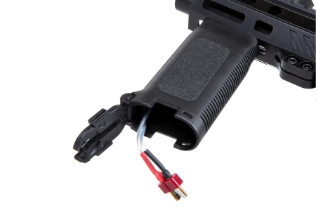 Replika pistoletu maszynowego Golden Eagle/EMG Angstadt Arms UDP-9 4'' Czarna