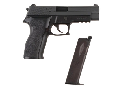 Replika pistoletu E2