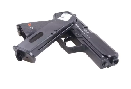 Replika pistoletu H&K USP P8 (CO2)