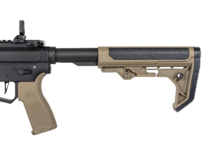 Pistolet maszynowy ASG Specna Arms SA-FX01 FLEX™ HAL ETU Half-Tan z pomarańczowym urządzeniem wylotowym