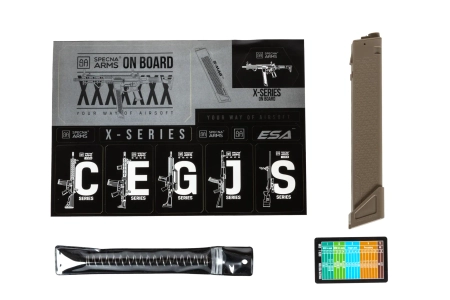 Pistolet maszynowy ASG Specna Arms SA-FX02 FLEX™ HAL ETU Half-Tan z pomarańczowym urządzeniem wylotowym