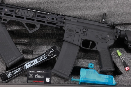 Karabinek ASG Specna Arms Daniel Defense® RIS III 10.5'' SA-E27 EDGE™ HAL 2™ ETU Gen. 2 Czarny