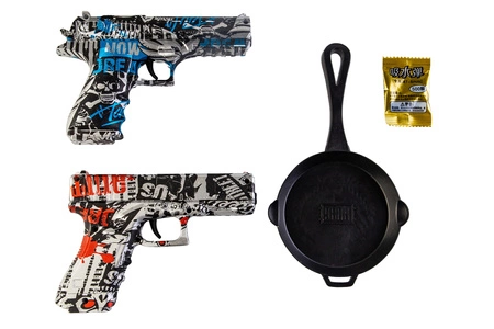 Dwa pistolety sprężynowe na żelowe kulki - graffiti